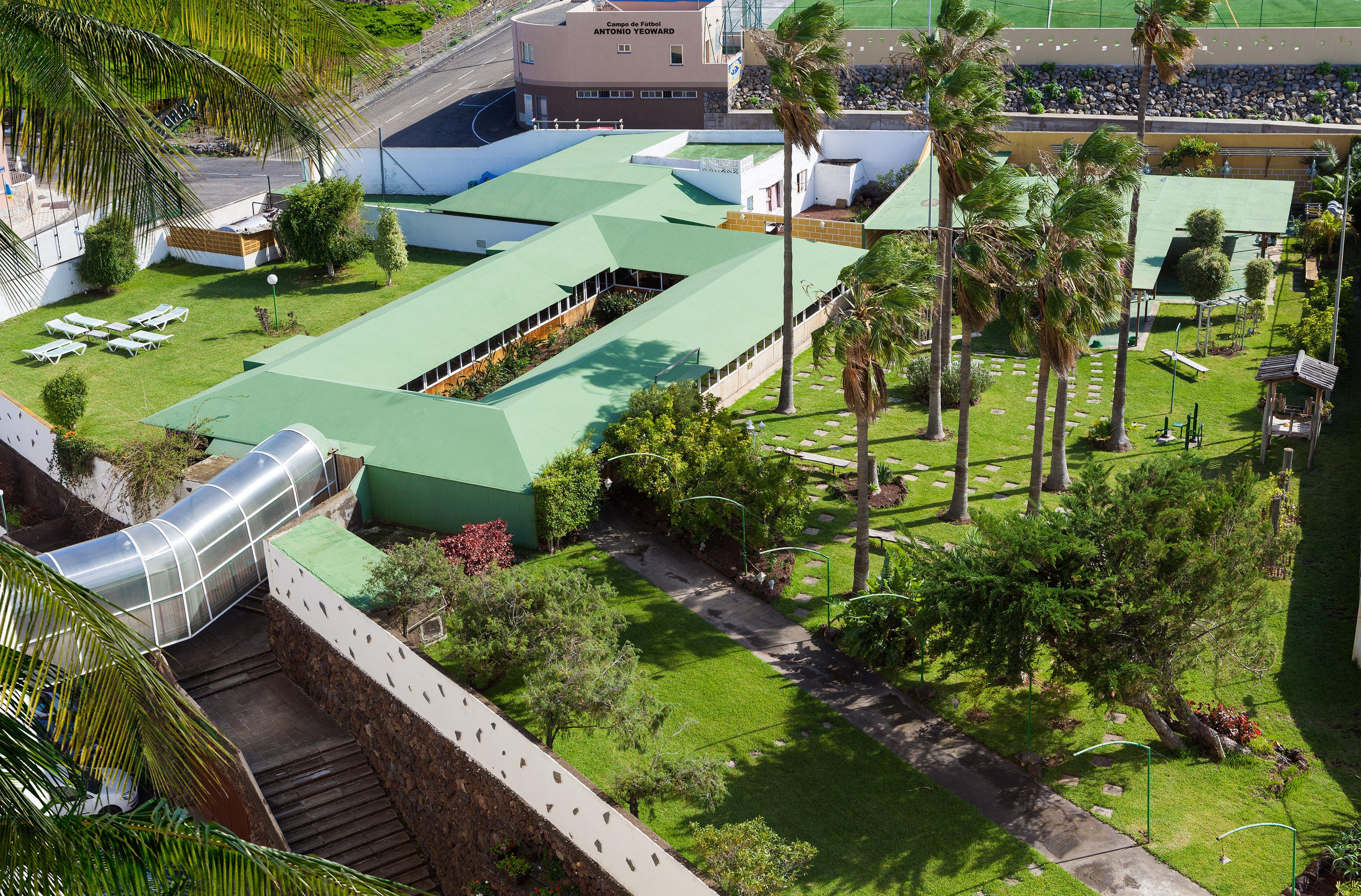 Panoramica Garden Hotel 3*